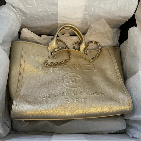 Limited Edition ! NWT Large Gold Calfskin Chanel Deauville Tote - Picture 14 of 15